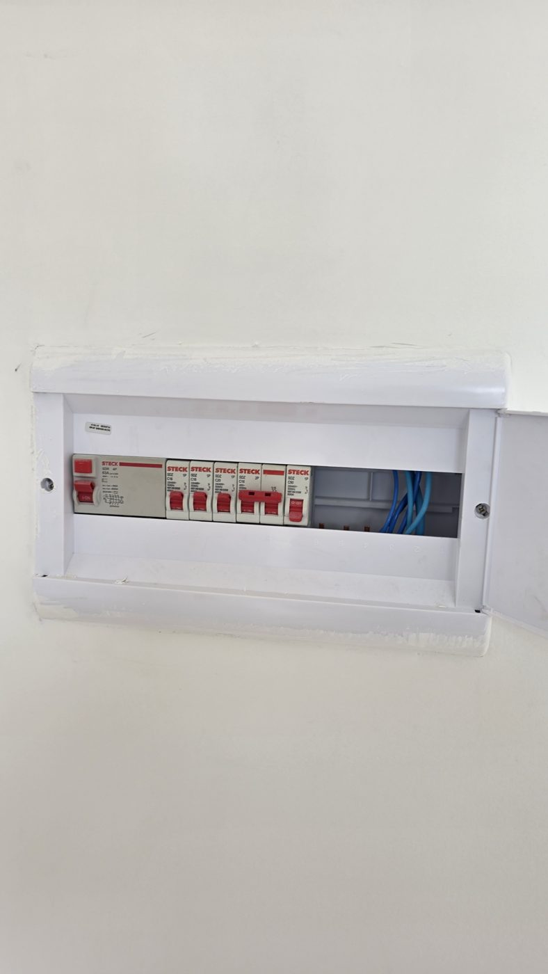 Quadro de distribuição elétrica de apartamento